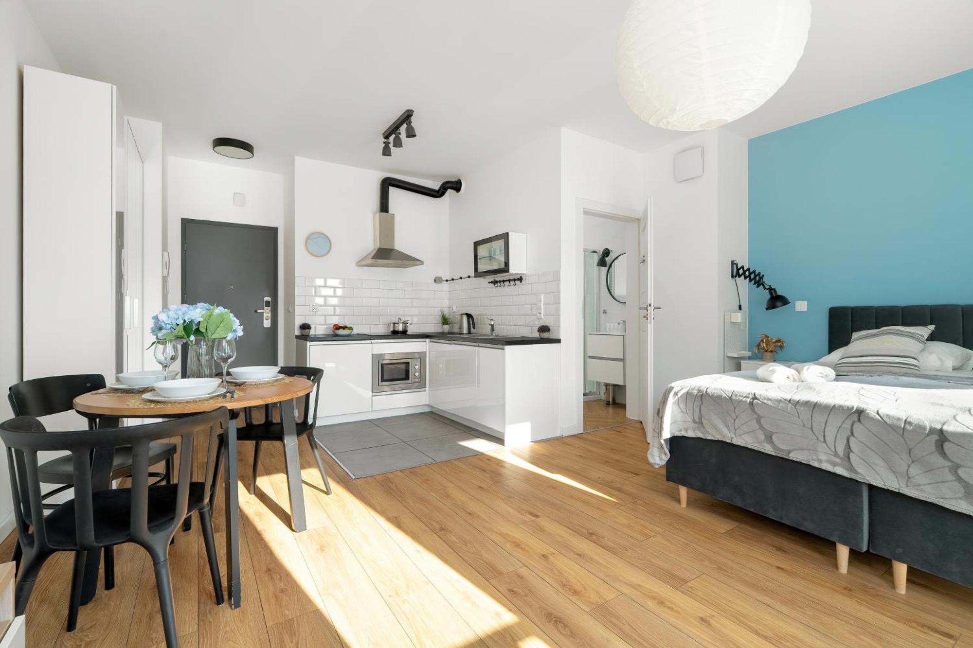 Klimatyczne I Nowoczesne Very Berry W Poznaniu By Renters Apartment