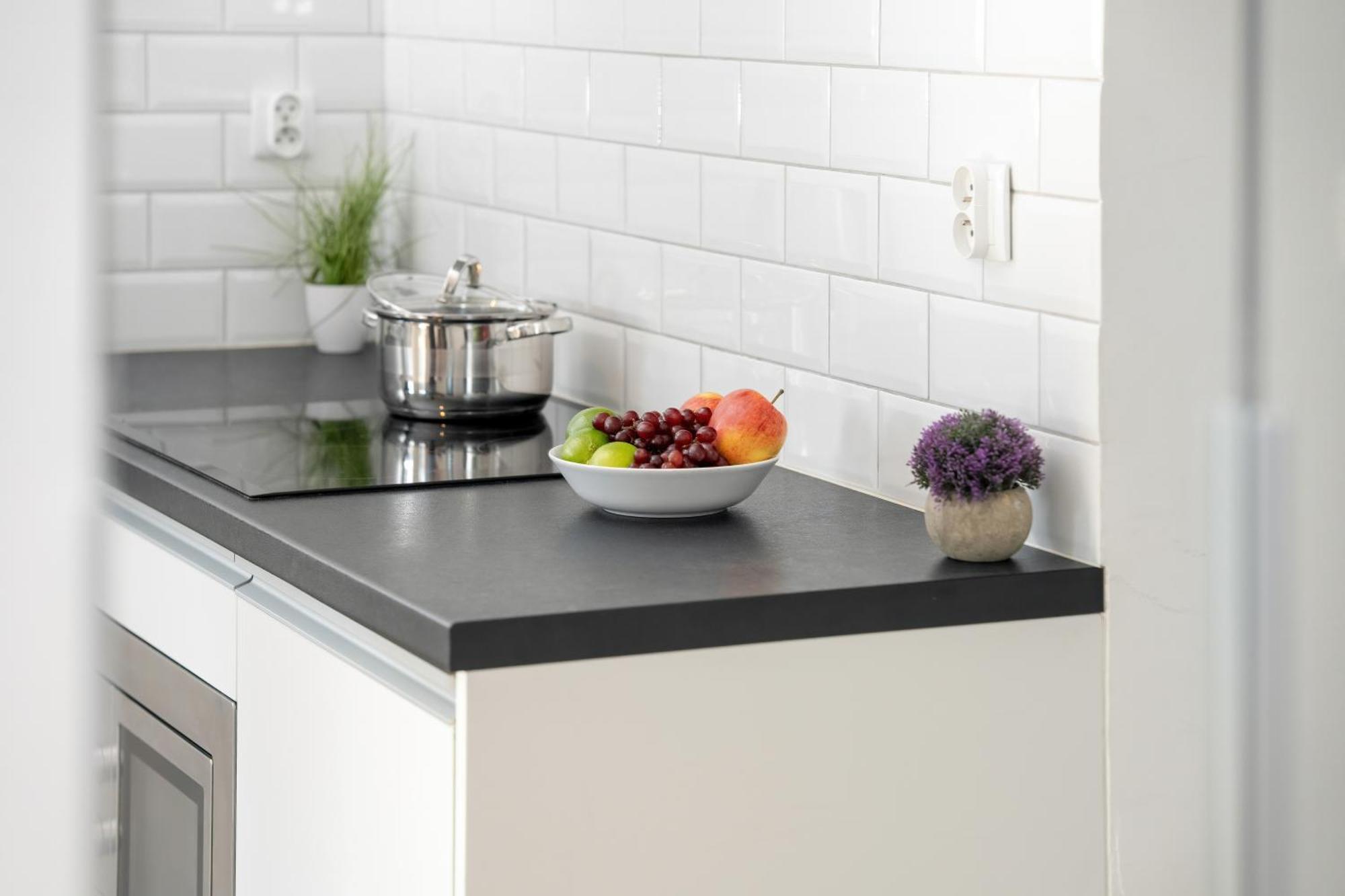 Klimatyczne I Nowoczesne Very Berry W Poznaniu By Renters Apartment